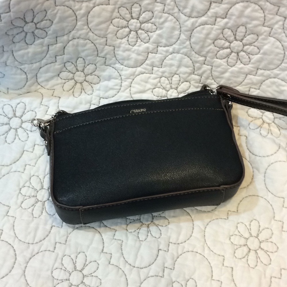 Joan Rivers Bag - Picture 2 of 7